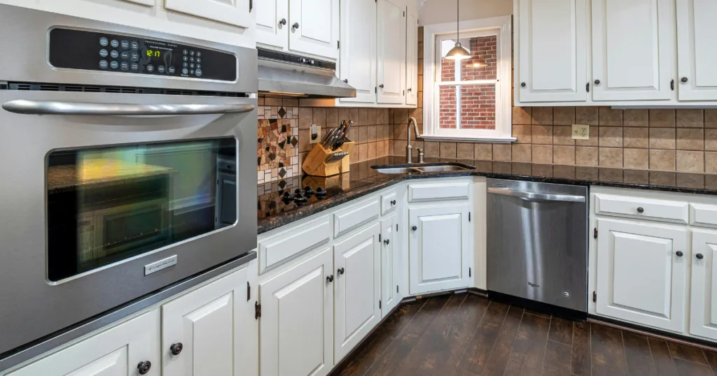 Kitchen full of appliances that you can cover with a home warranty