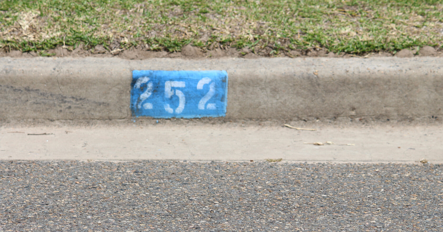 Aussies warned over house number kerb painting scam SafeWise